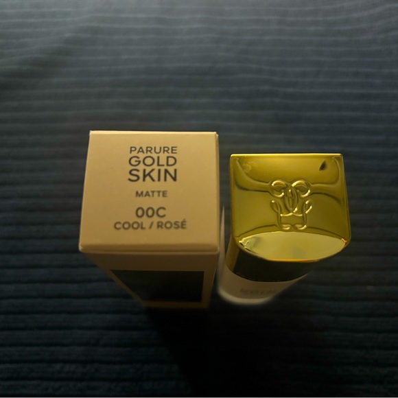 Guerlain Parure Gold Padiant Matte Skin Perfecting Longwear Foundation 00C Cool - Picture 2 of 2